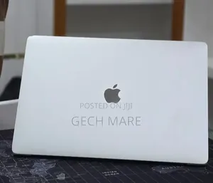 New Laptop Apple MacBook Pro 2017 16GB Intel Core i7 SSD 512GB