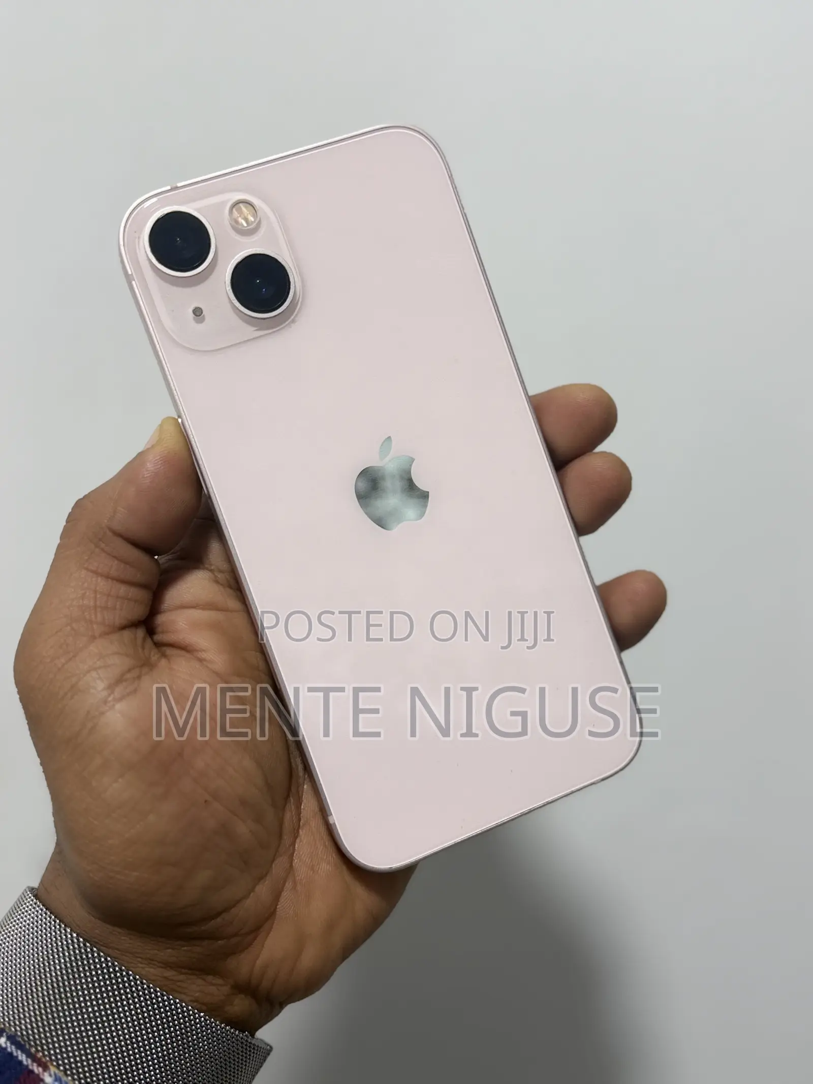 New Apple iPhone 13 128 GB Pink
