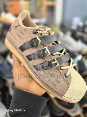 Old School Adidas Pelts
