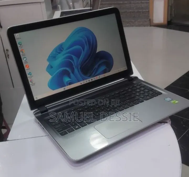 Laptop HP Pavilion 15 8GB Intel Core i5 HDD 1T