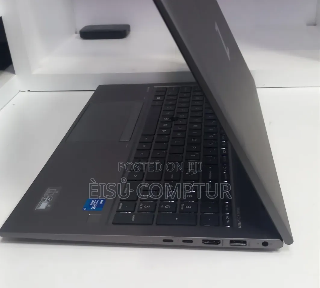 New Laptop HP ZBook Fury 15 G8 16GB Intel Core i7 SSD 512GB