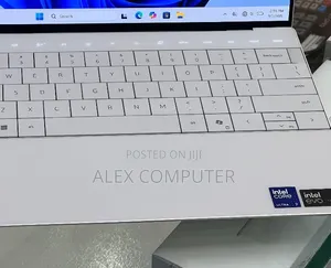New Laptop Dell XPS 13 16GB Intel Core Ultra 7 SSD 512GB