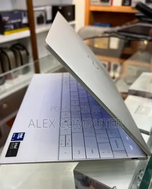 New Laptop Dell XPS 13 16GB Intel Core Ultra 7 SSD 512GB