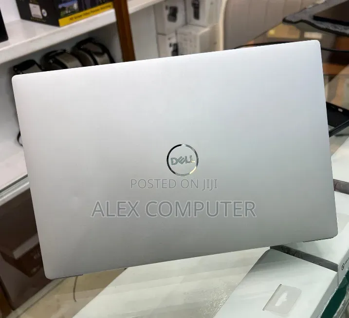 New Laptop Dell XPS 13 16GB Intel Core Ultra 7 SSD 512GB