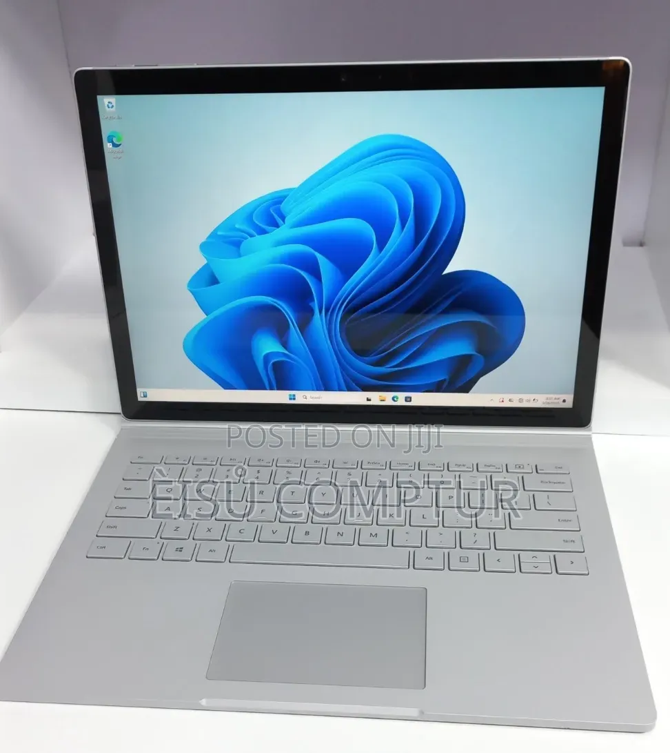 New Laptop Microsoft Surface Book 2 16GB Intel Core i7 SSD 512GB