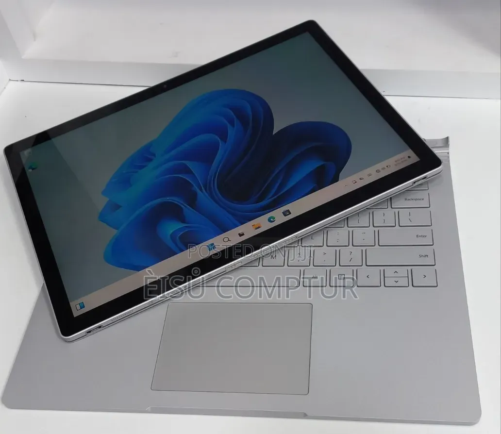 New Laptop Microsoft Surface Book 2 16GB Intel Core i7 SSD 512GB