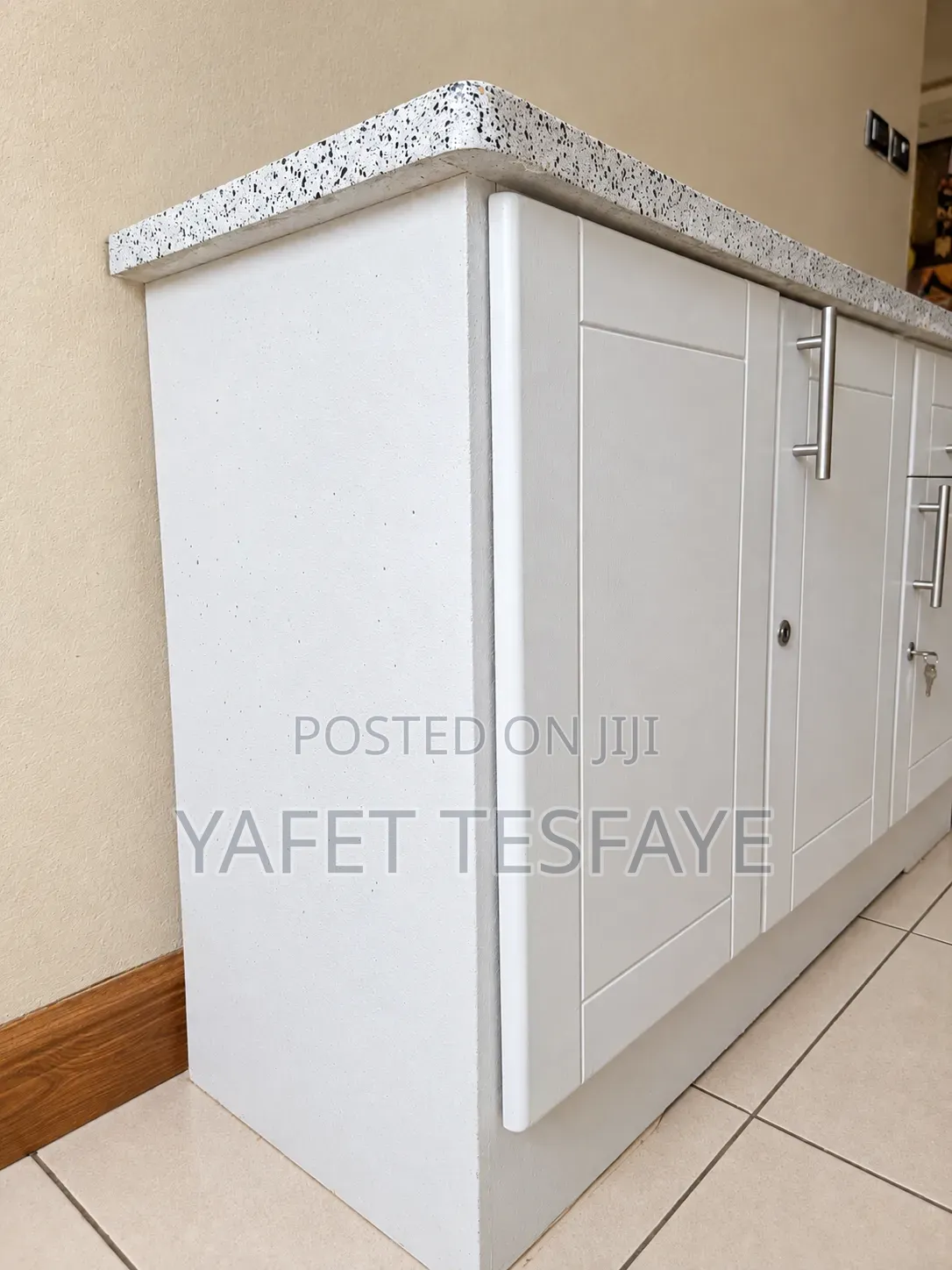 White Kitchen Cabinet