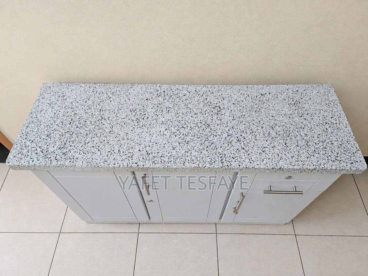 White Kitchen Cabinet