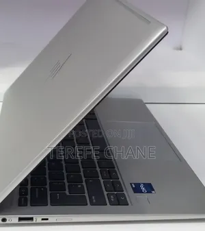 New Laptop HP EliteBook 830 G9 16GB Intel Core i5 SSD 512GB