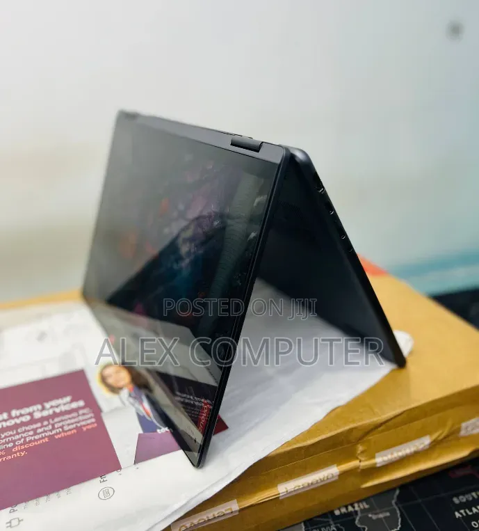 New Laptop Lenovo Yoga 7i 16GB Intel Core Ultra 7 SSD 1T