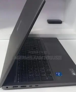 New Laptop HP ZBook 14 16GB Intel Core i7 SSD 512GB