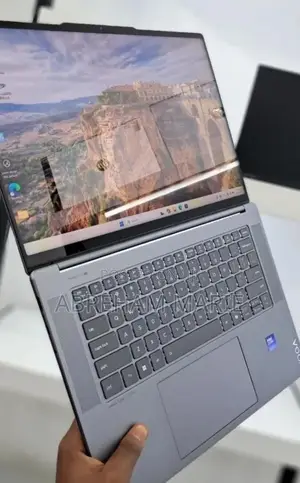 New Laptop Lenovo Yoga 11e 32GB Intel Core Ultra 7 SSD 1T