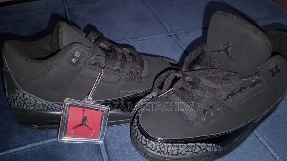 Jordan 3 Black Cat