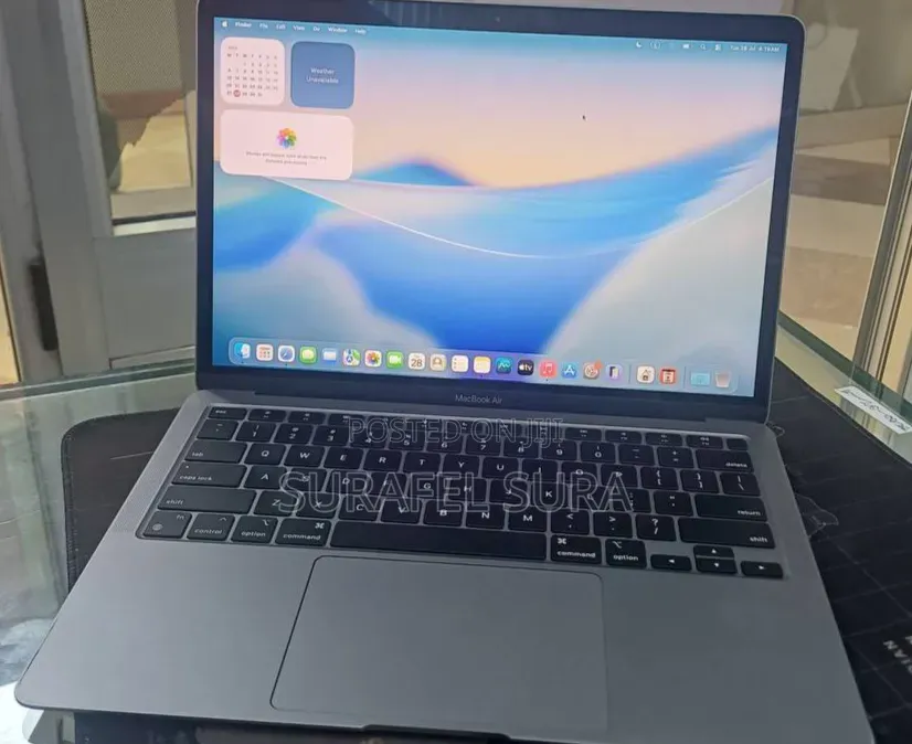 New Laptop Apple MacBook Air 2020 M1 8GB Apple M1 SSD 256GB