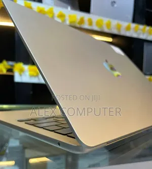 New Laptop Apple MacBook Air 2025 M4 16GB Apple M4 SSD 512GB