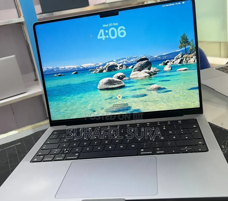 New Laptop Apple MacBook Pro 2021 M1 16GB Apple M1 Pro SSD 512GB