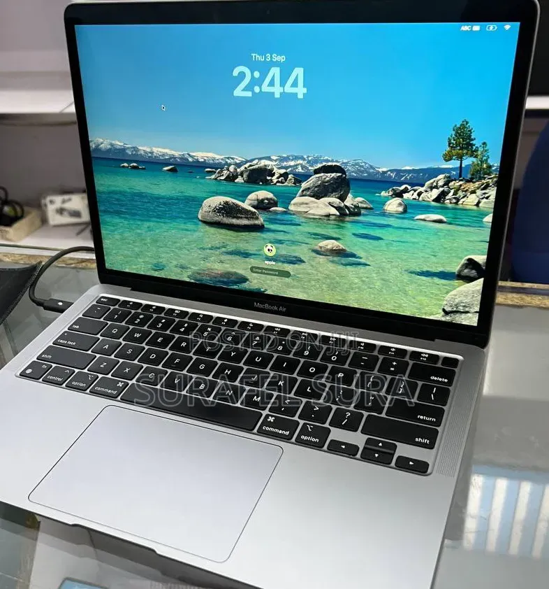 New Laptop Apple MacBook Air 2020 M1 16GB Apple M1 SSD 256GB