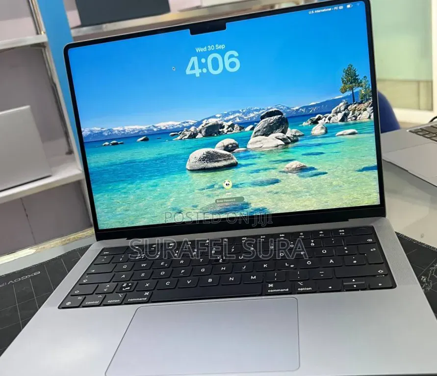 New Laptop Apple MacBook Air 2020 M1 16GB Apple M1 SSD 256GB
