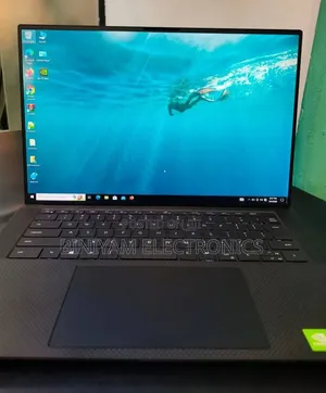 New Laptop Dell Precision 5550 16GB Intel Core i7 SSD 512GB