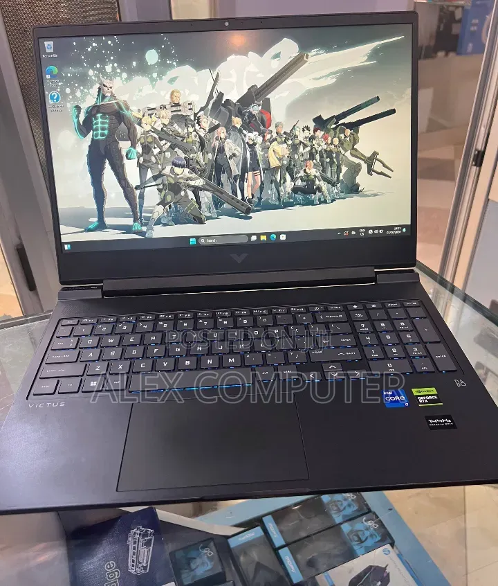 New Laptop HP Victus 16 16GB Intel Core i7 SSD 1T