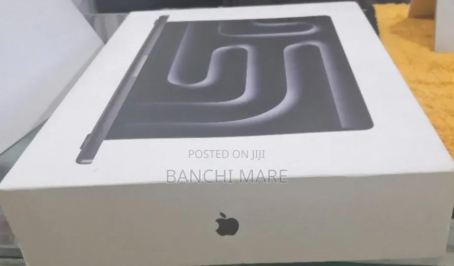 New Laptop Apple MacBook Pro 2025 M5 16GB Apple M5 SSD 512GB