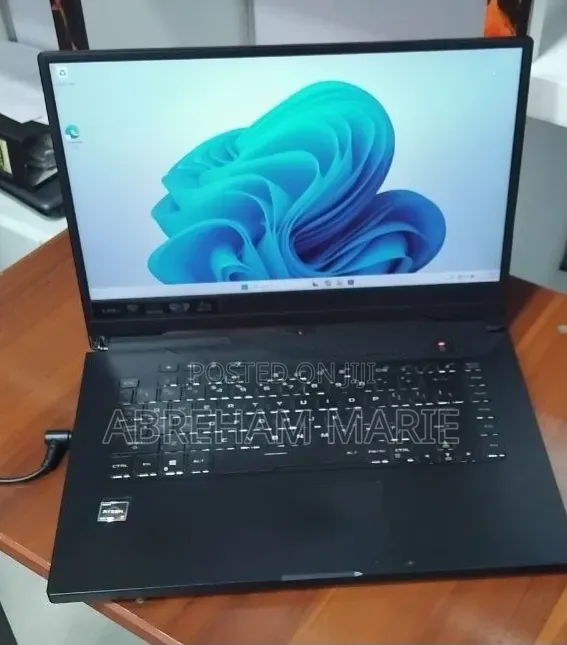New Laptop Asus ROG Strix G15 16GB AMD Ryzen 7 SSD 512GB