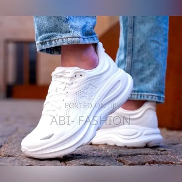 Hoka Bondi 9 “Triple White”