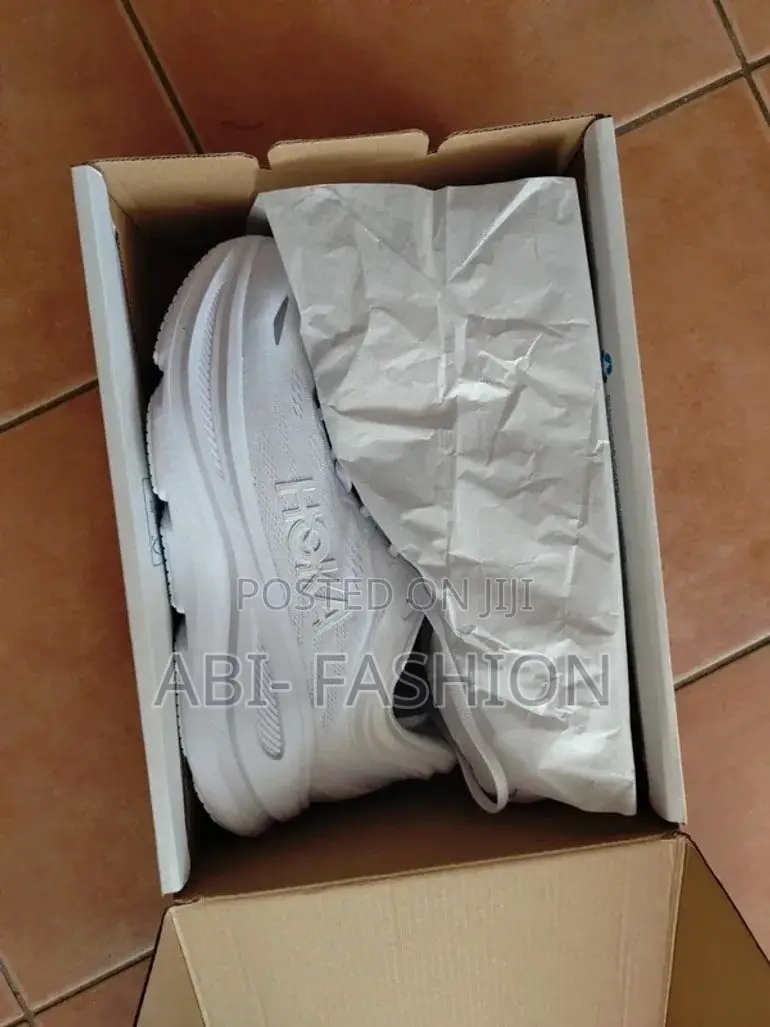 Hoka Bondi 9 “Triple White”