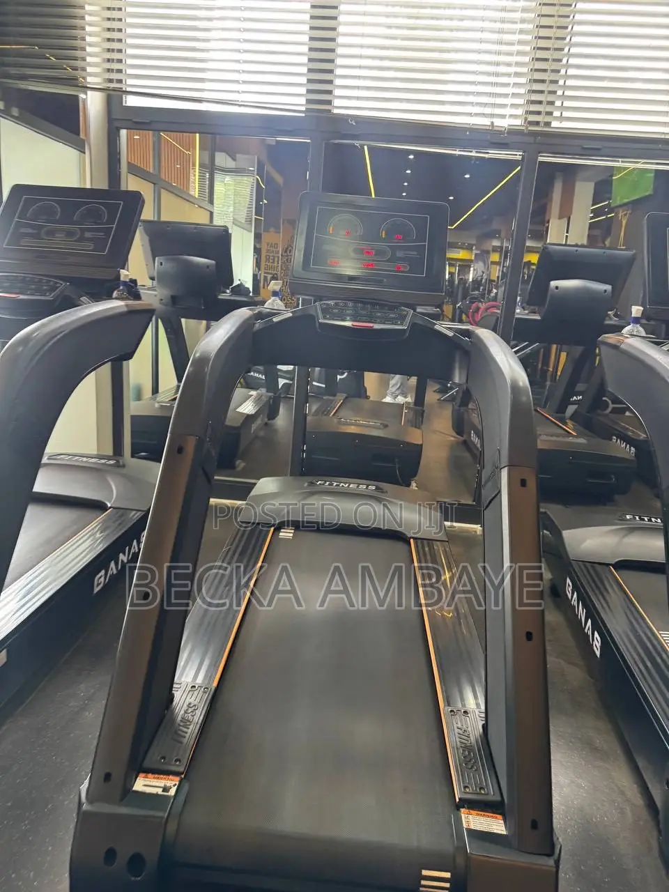 Commercial Treadmill 7hp መሮጫ ማሽን