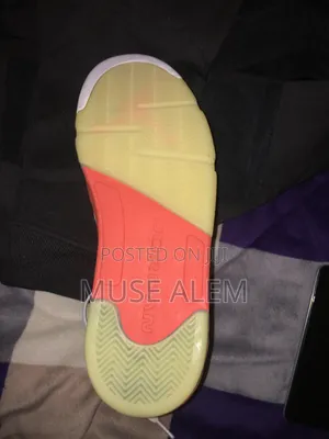 Jordan 5 Retro Laser