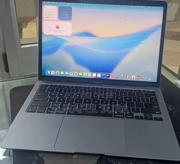 New Laptop Apple MacBook Air 2020 M1 8GB Apple M1 SSD 256GB