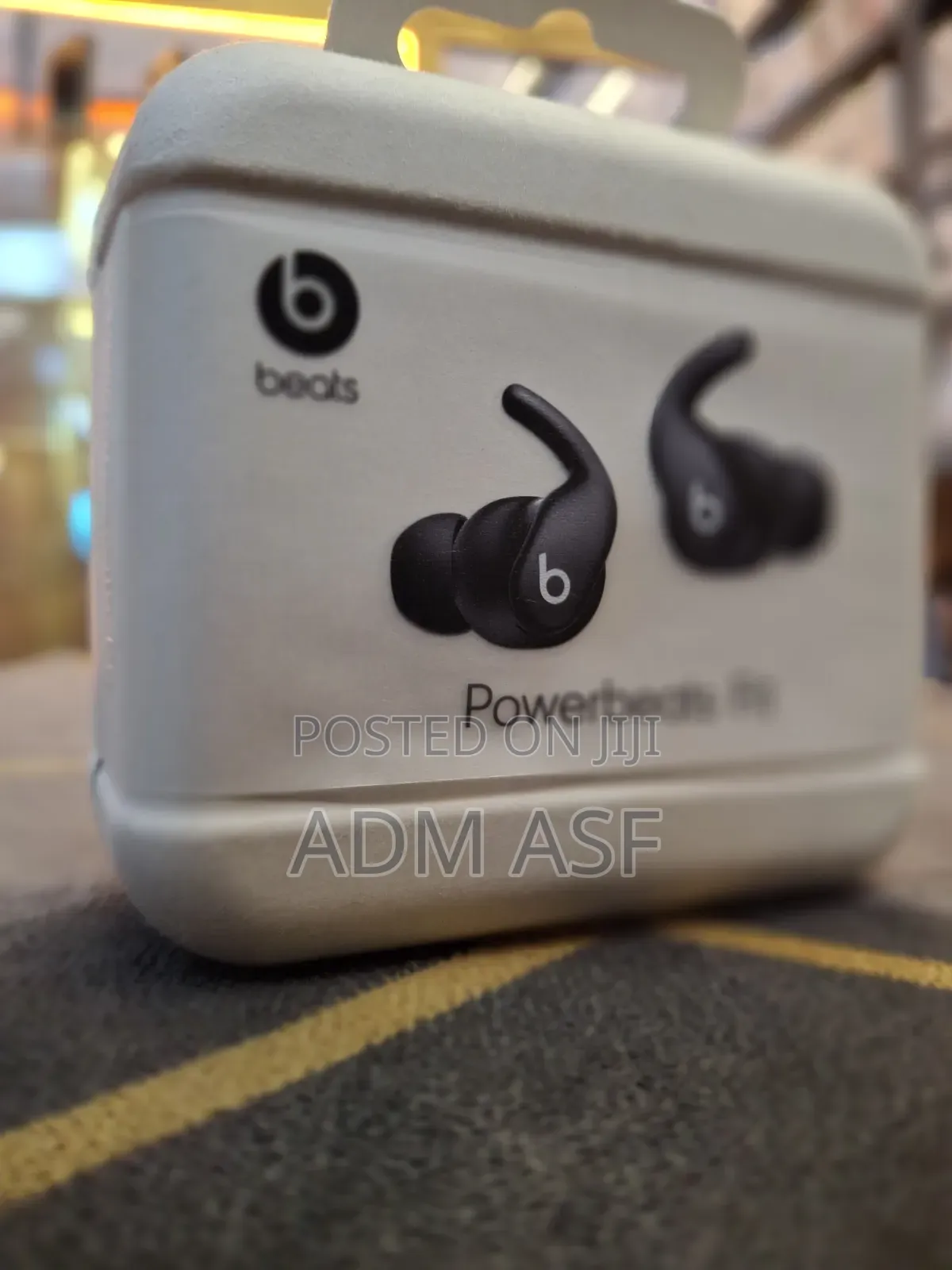 Powerbeats Fit