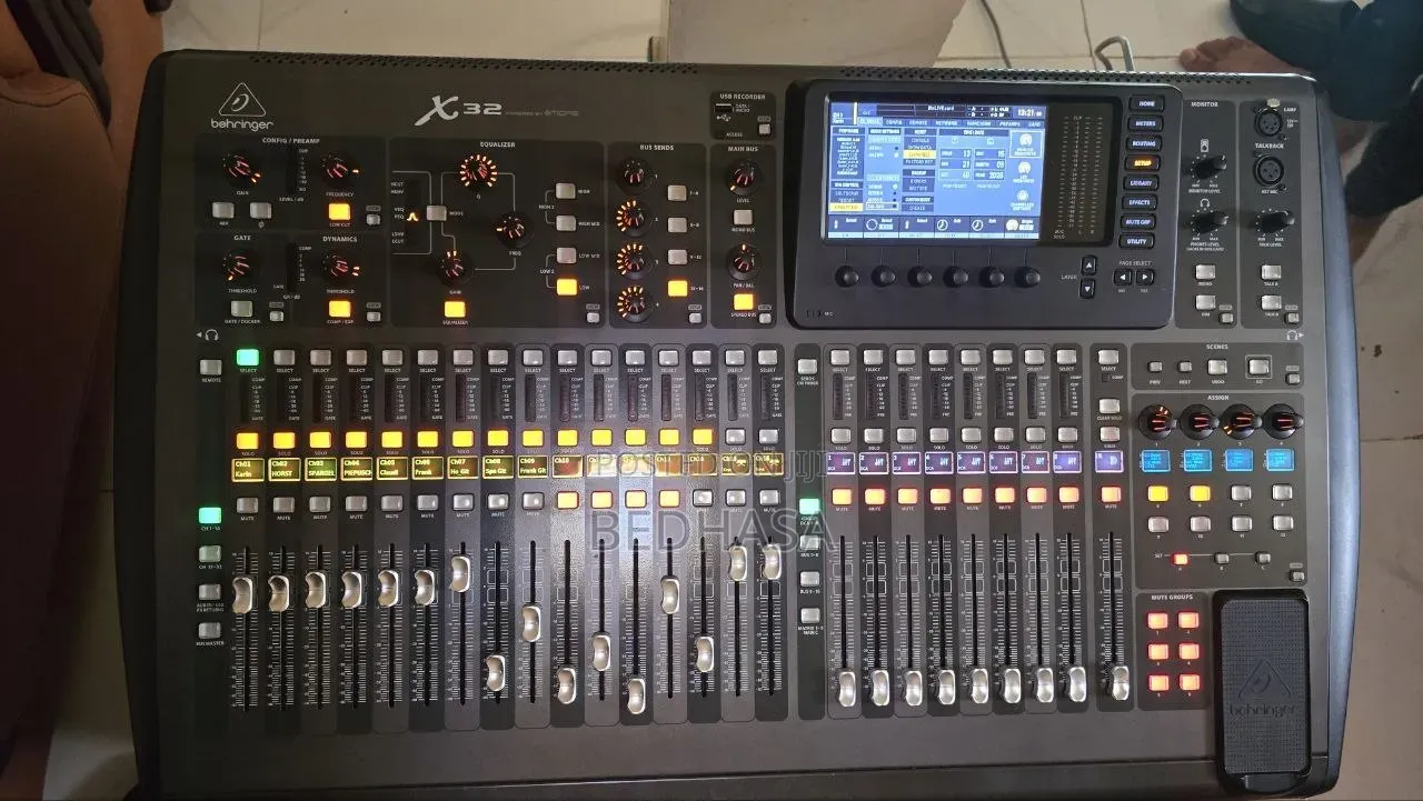 Behringer X32