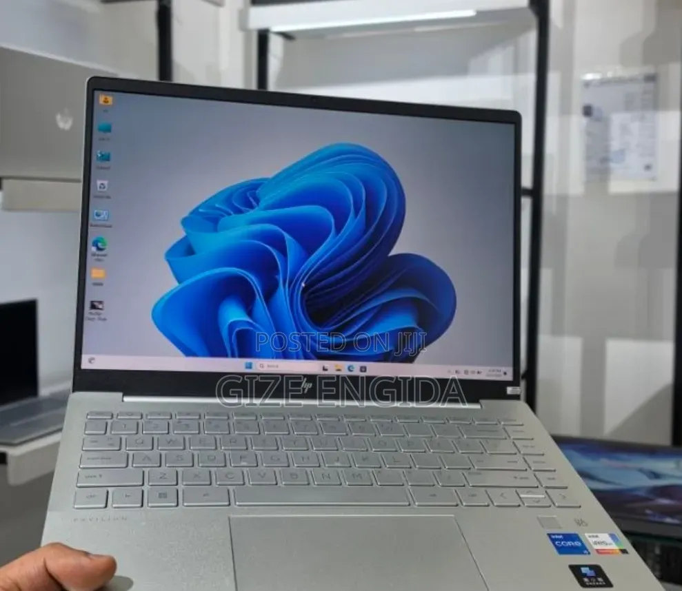 New Laptop HP Pavilion 15 16GB Intel Core i5 SSD 1T