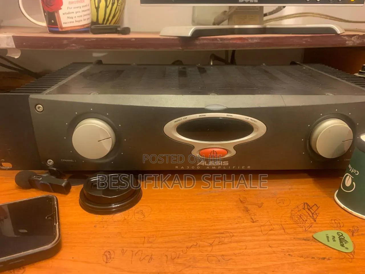 Alesis RA300