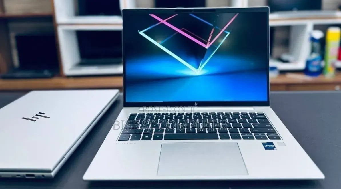 New Laptop HP EliteBook 840 10 16GB Intel Core i7 SSD 1T