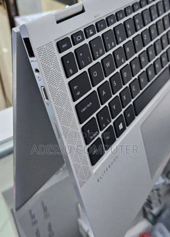 New Laptop HP EliteBook x360 1030 G4 16GB Intel Core i5 SSD 512GB