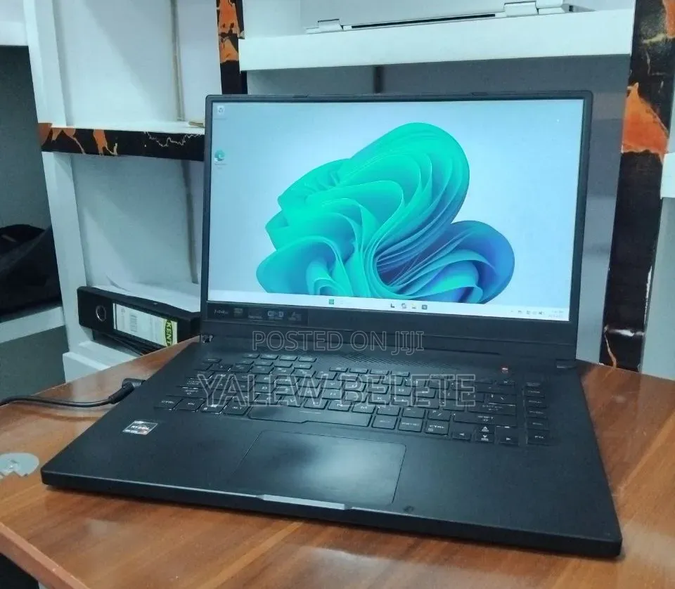 New Laptop Asus ROG Zephyrus G15 16GB AMD Ryzen 7 SSD 512GB