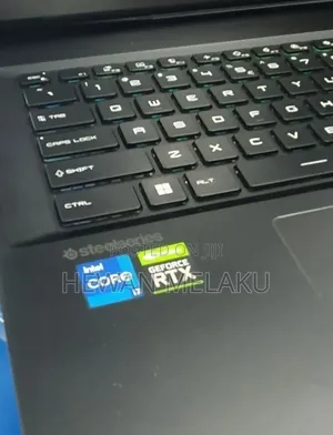 New Laptop MSI GP75 Leopard 16GB Intel Core i7 SSD 512GB