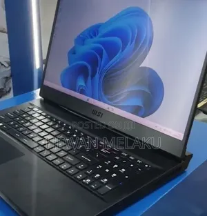 New Laptop MSI GP75 Leopard 16GB Intel Core i7 SSD 512GB