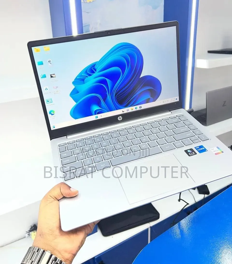 New Laptop HP Stream Notebook 16GB Intel Core i5 SSD 1T