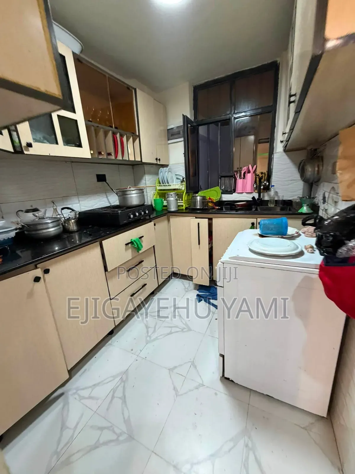 Furnished 2bdrm Condo in Condominium, Bole for sale