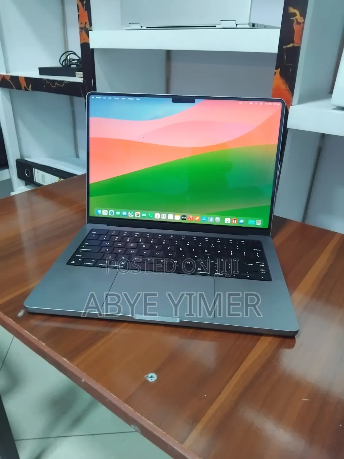 New Laptop Apple MacBook Pro 2021 M1 32GB Apple M1 SSD 512GB