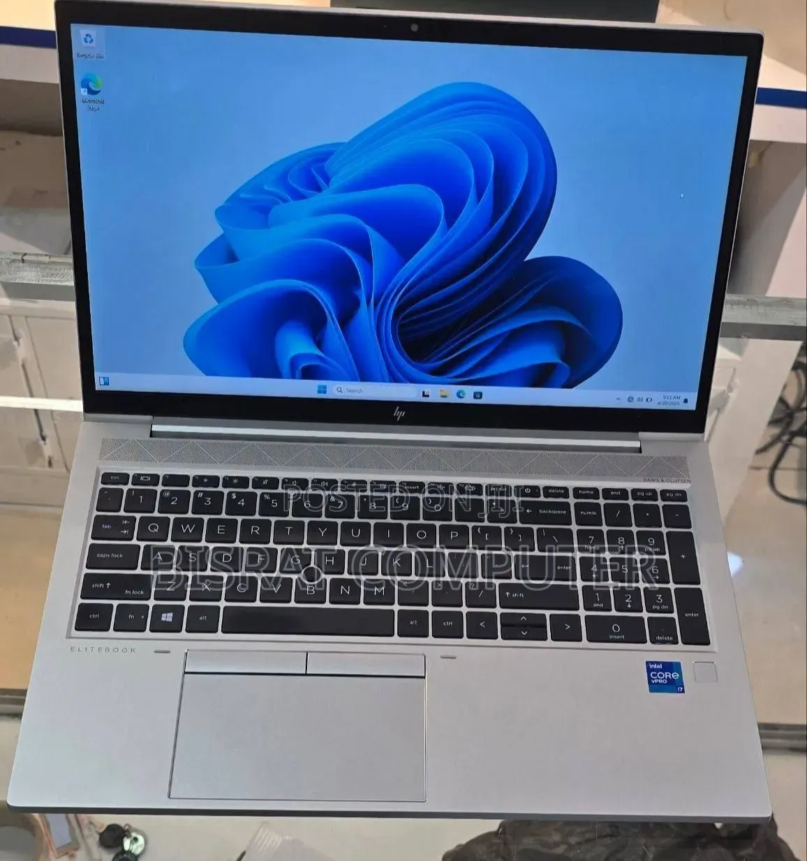 New Laptop HP EliteBook 840 G8 16GB Intel Core i7 SSD 512GB
