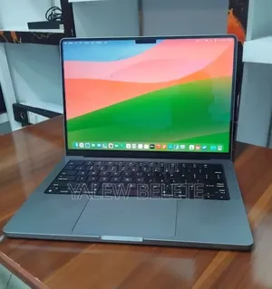 New Laptop Apple MacBook Pro 32GB Apple M1 Pro SSD 512GB