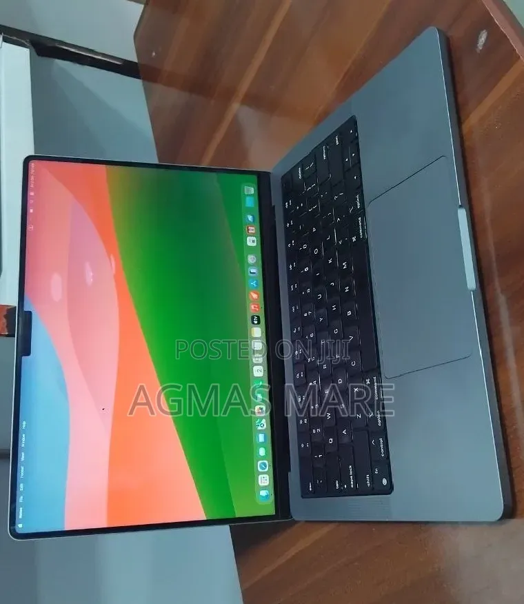 New Laptop Apple MacBook Pro 2021 M1 32GB Apple M1 SSD 512GB