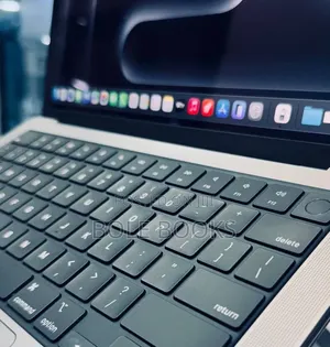 New Laptop Apple MacBook Pro 2021 M1 16GB Apple M1 Pro SSD 512GB