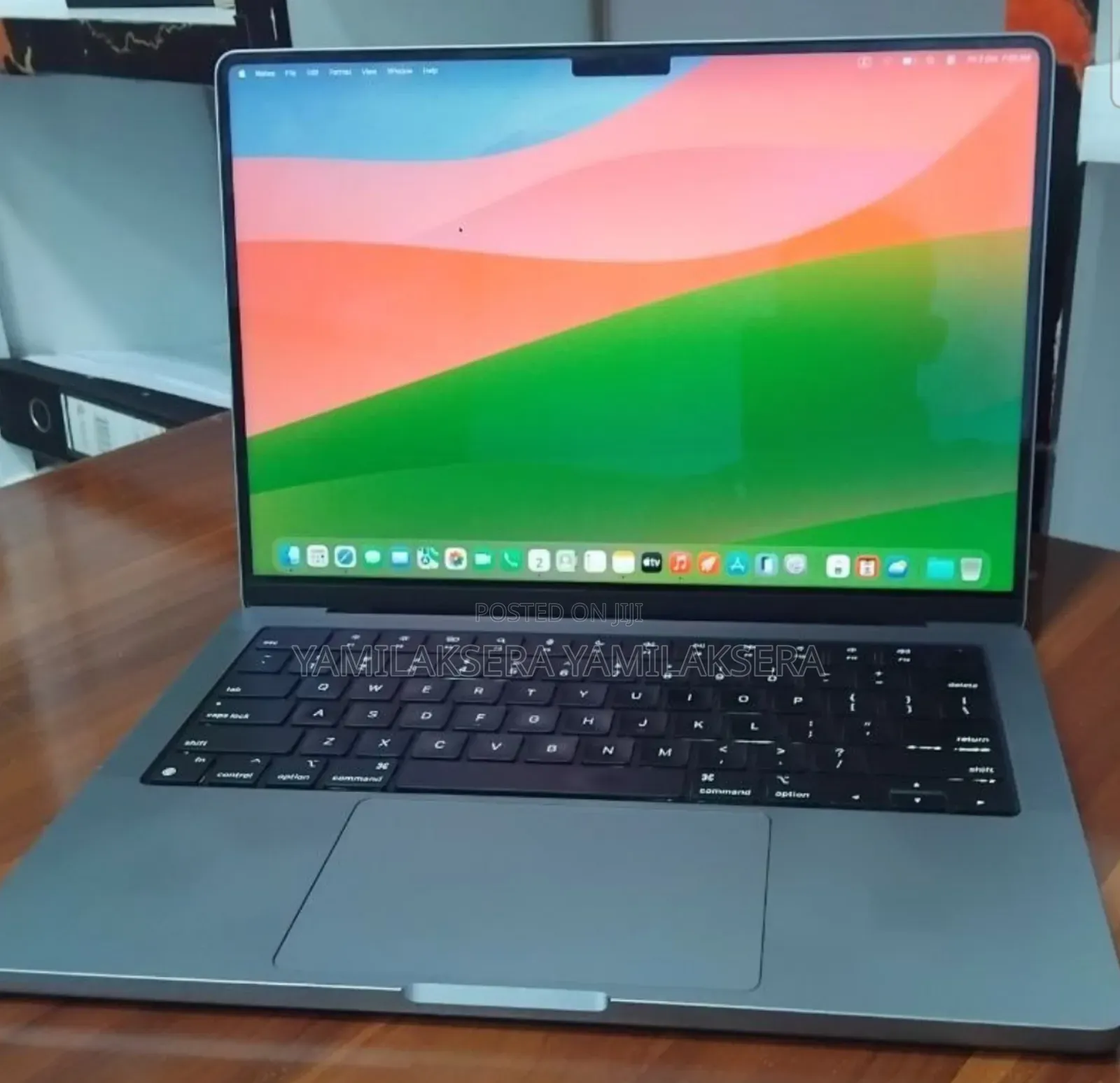 New Laptop Apple MacBook Pro 2021 M1 32GB Apple M1 Pro SSD 512GB
