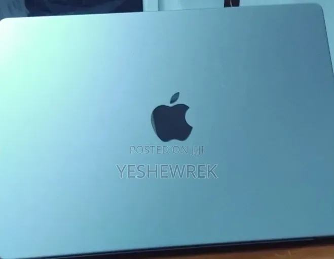 New Laptop Apple MacBook Pro 2019 16GB Intel Core i7 SSD 512GB
