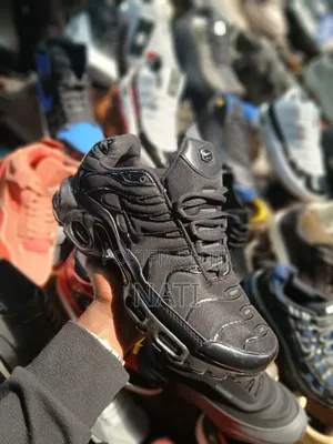 Nike Air Max Plus (TN) Hybrid / Terrascape Style (Black/Red Air Unit)